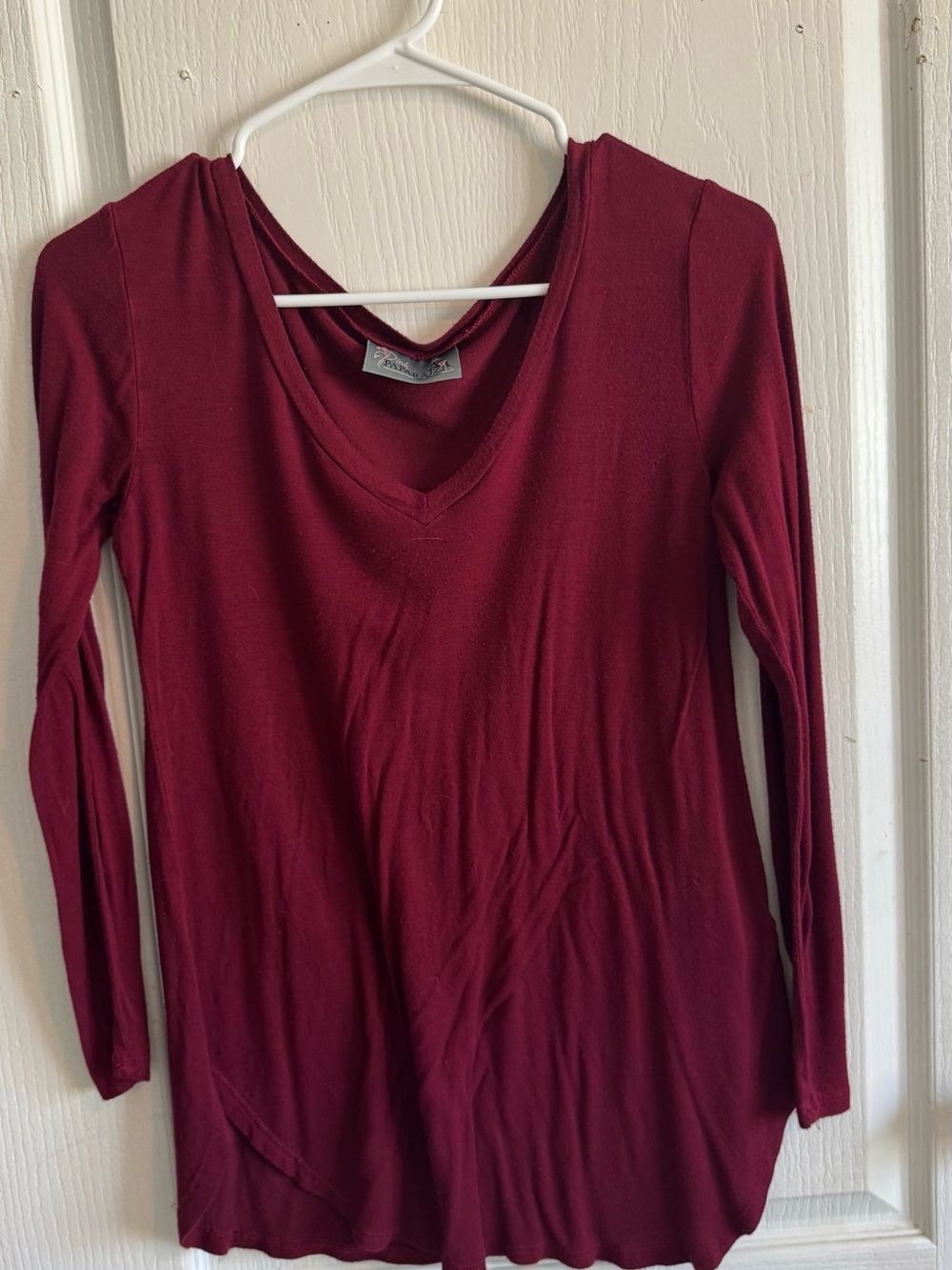 Women's Long Sleeve V-Neck Tunic Top - Burgundy